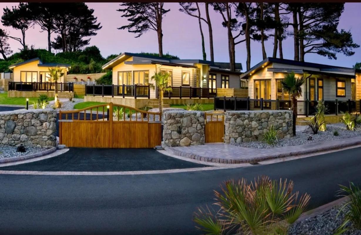The Warren Holiday Park - Family Chalet Abersoch Eksteriør billede