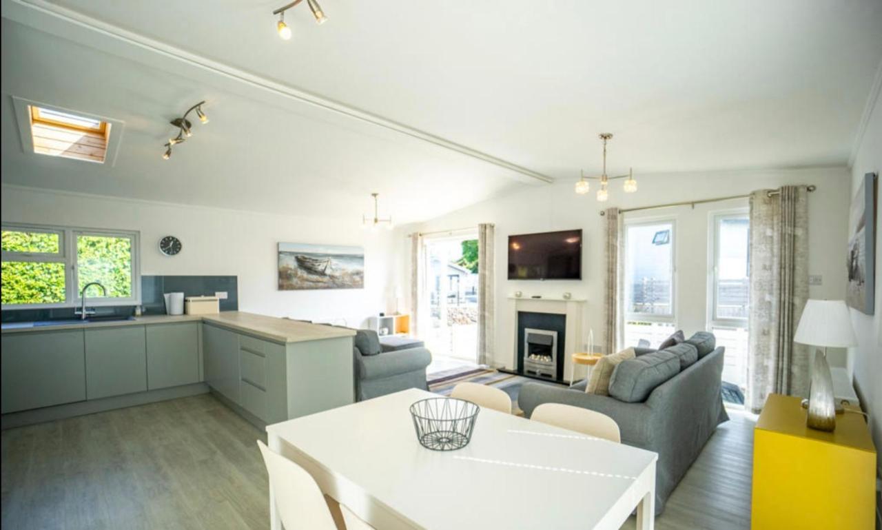 The Warren Holiday Park - Family Chalet Abersoch Eksteriør billede